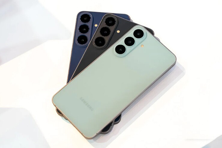 Samsung muốn tạo sự khác biệt giữa các mẫu Galaxy S27 vào năm sau.