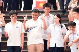 Học sinh trường Ams hát nhảy, cổ vũ Đoàn Lê Anh Đức chinh phục đỉnh Olympia