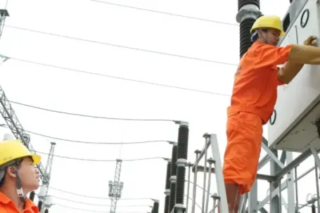 Tin vui về giá điện, thuế xăng dầu